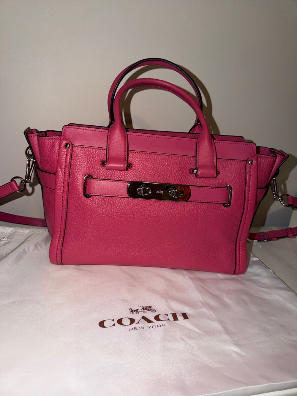 Pink Coach Swagger 27